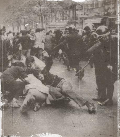 les policiers chargent en mai 68