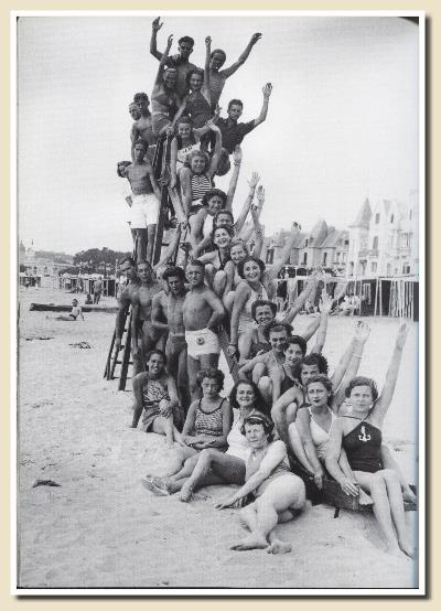 A la Baule pendant les congés de l'été 1936