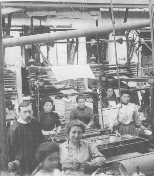 ouvrières dans une papeterie en 1900