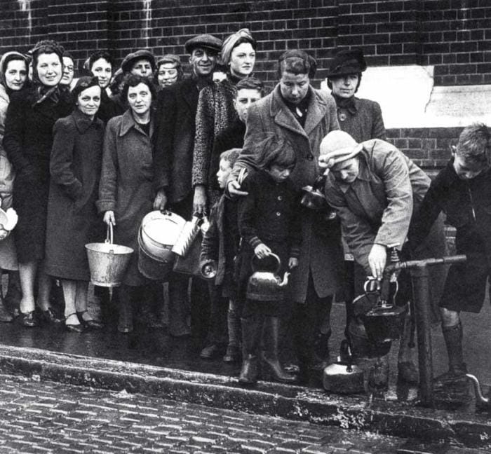 Pénurie d'essence et de produits alimentaire à Londres en 1941