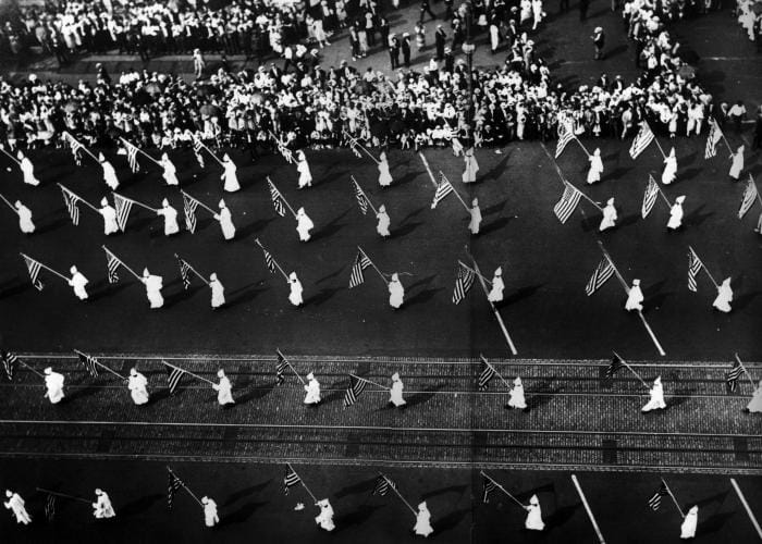 La perte de respectabilité du Ku Klux Klan