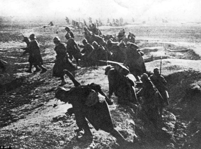Le 15 décembre 1916, assaut de 4 divisions françaises à Verdun