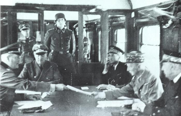 La capitulation de la France à Rethondes le 22 juin 1940
