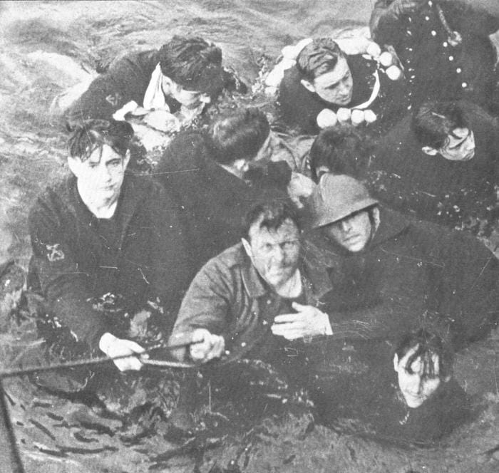 Les sauveteurs tenaient bon dans l'enfer de Dunkerque