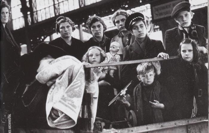 Le bombardement des gares en juin 1940