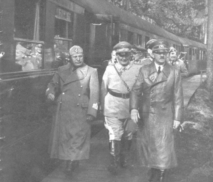 Hitler vécut, dans sa tanière de Rastenbourg, trois ans et demi