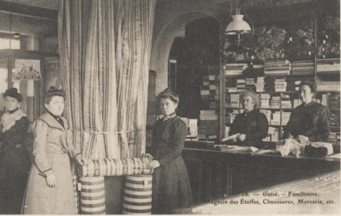 Les demoiselles des Grands Magasins en 1900
