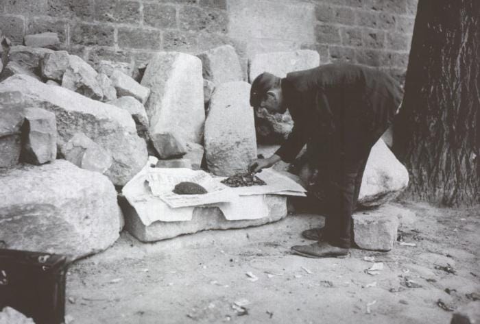 Le bureau de tabac en 1900